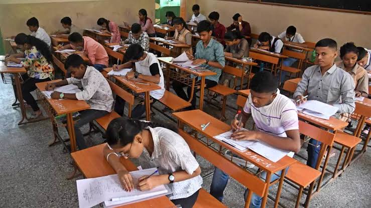 बीएड प्रवेश परीक्षा 86% ने दी, गणित ने खूब उलझाया